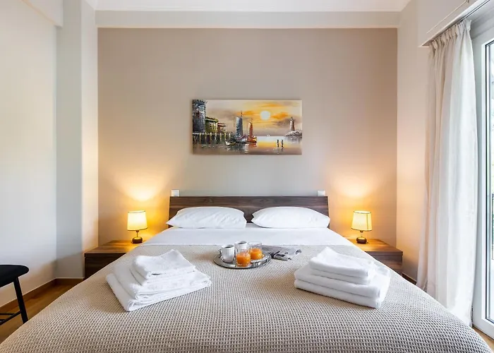 Renovated Apartment Near Acropolis